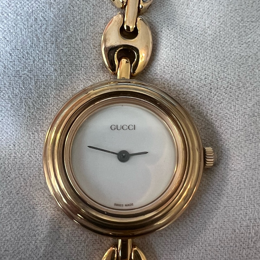 Gucci 1100 Gold Metal Interchangeable Bezel - BEZEL ONLY